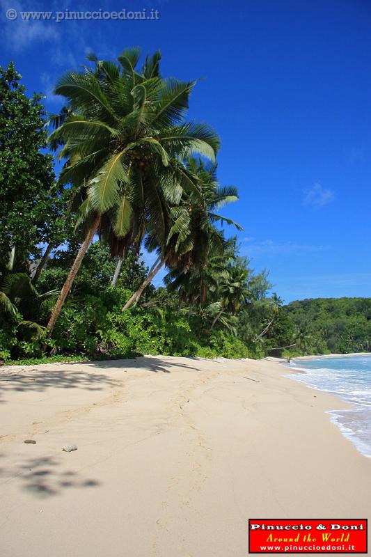 SEYCHELLES - 782 - Mahe, Anse Takamaka.jpg